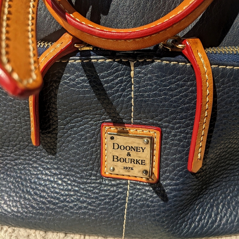 Dooney & Bourke blue domed satchel bag - Picture 3 of 6